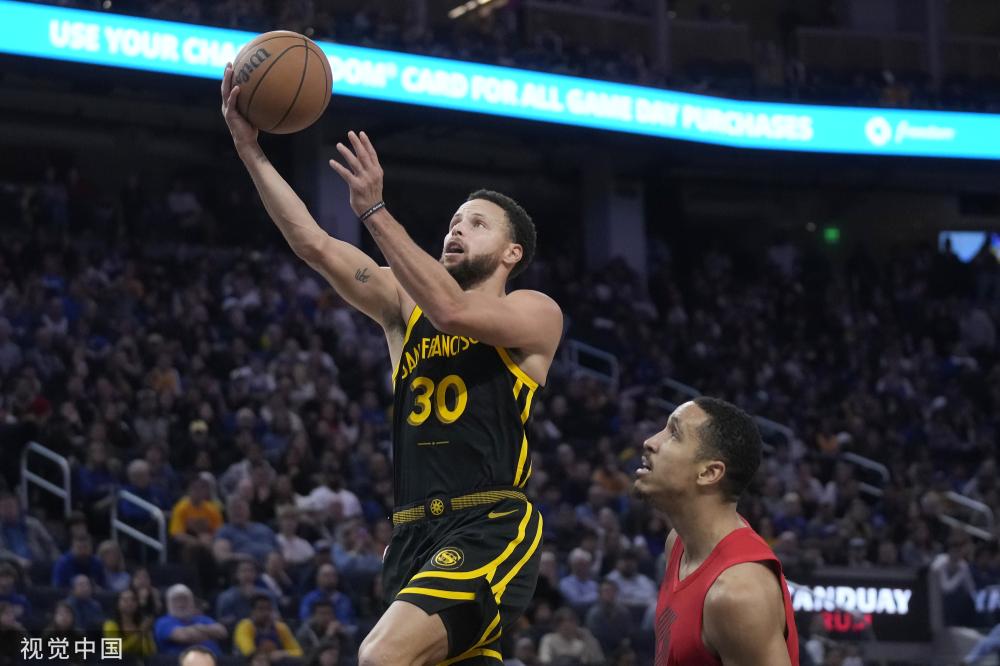 的赛场上 的赛场上