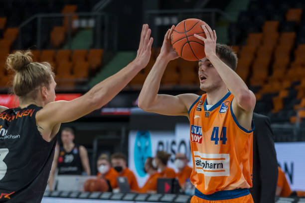 主席一同参 主席一同参